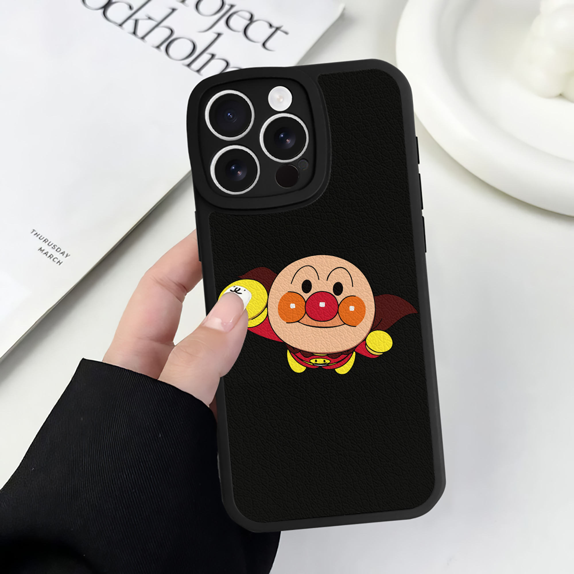 （画像用） アンパンマン Anpanman 【iPhone 16シリーズ対応】シリコンスマホケース（レザー調） 材質：シリコン